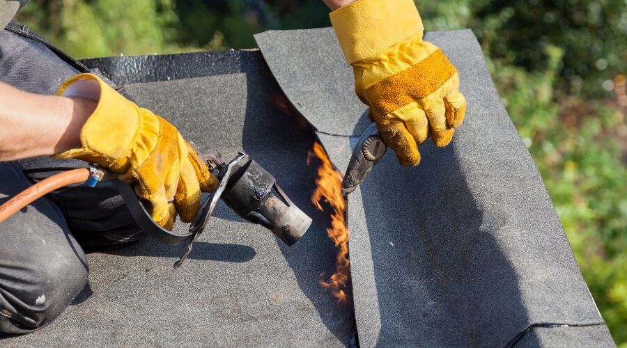 Expert Emergency Roof Repairs services in Canton, MS